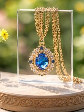 New Beautiful Bright Blue Sapphire Pendant 18K Yellow Gold Plated